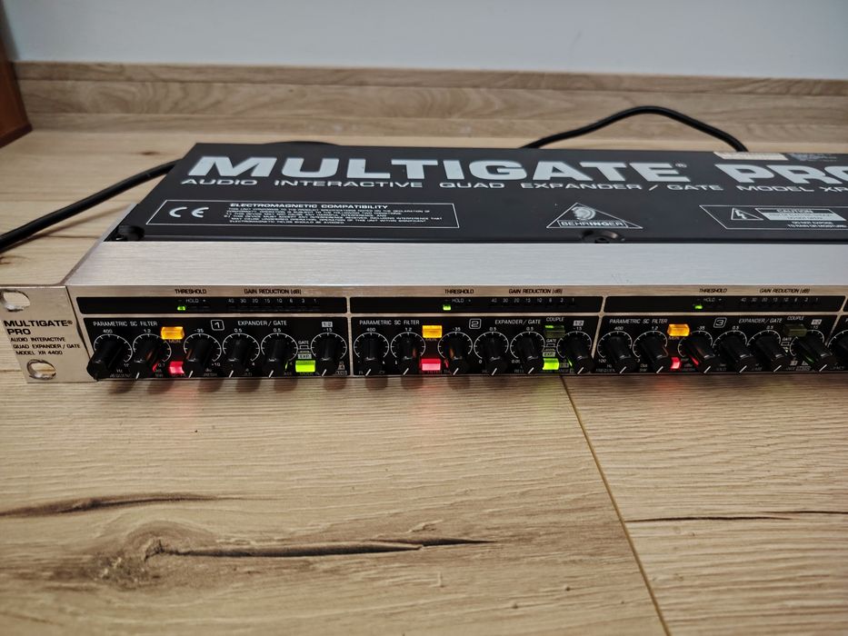 Behringer XR4400 MULTIGATE PRO