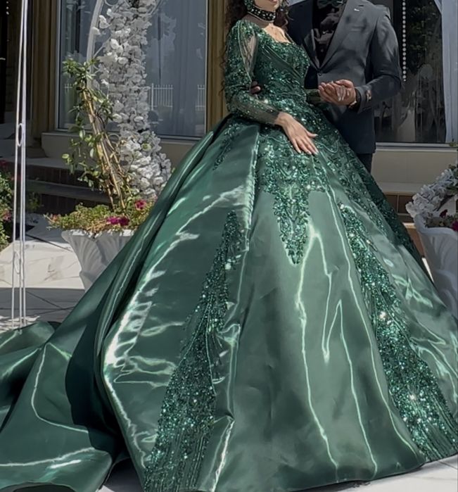 Годежна рокля