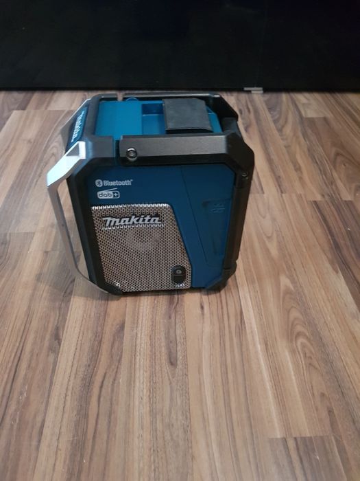 Radio Makita cu bluetooth