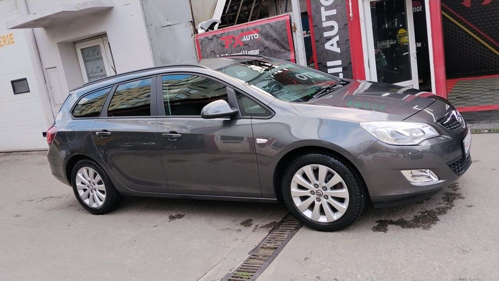 Opel Astra j 17 cdti din 2011