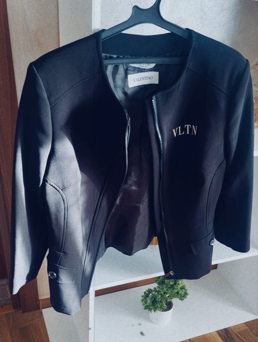 Дамско сако VLTN