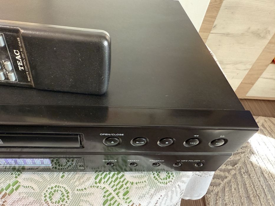 Teac CD-P1260 player MP3