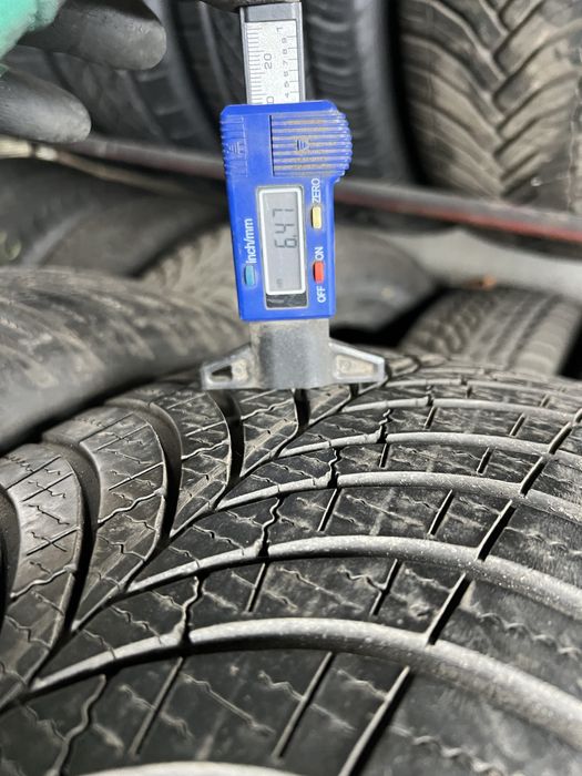 Anvelope 225/60/18  Goodyear Vector Allseason 225 60 R18