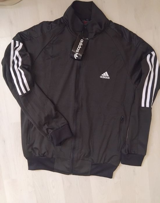 Model nou! Trening baieti Adidas!