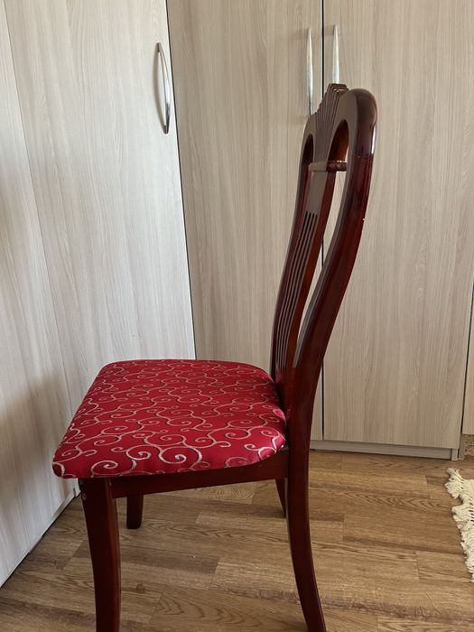 Стул для гостинной