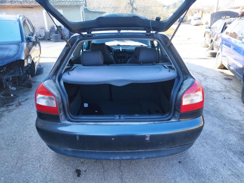 Продавам Ауди А3 1.6 фейслифт На части