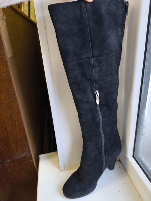 Зимние теплые сапоги на каблуке 39 размер