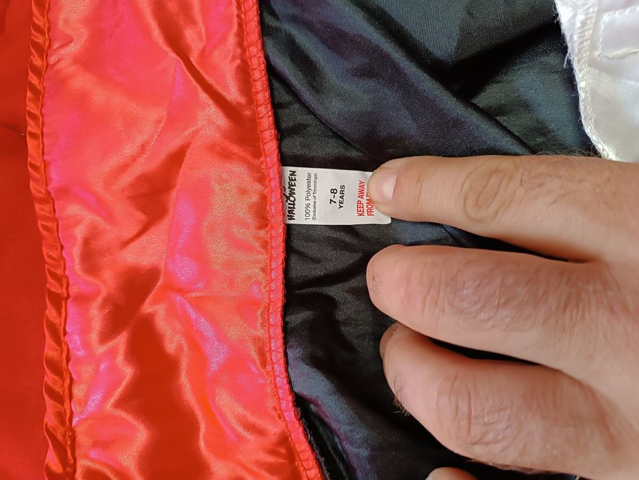 Vând costume pentru copii, pentru serbare, carnaval