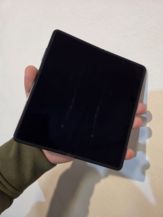 Vând Honor Magic V2 512gb