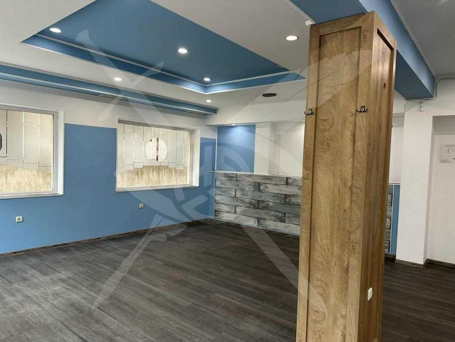 Дава се под наем Заведение в Варна, Бриз - 135 кв.м за 1200 € - Снимка #1