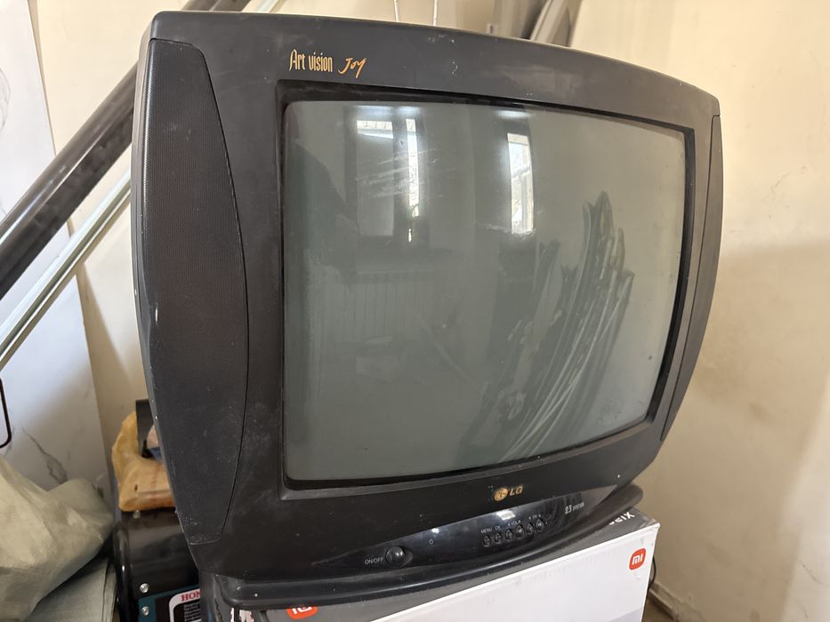 Телевизор LG Art Vision