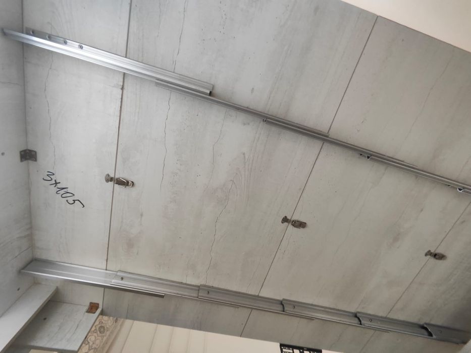 Продам 3х метровый гостевой стол