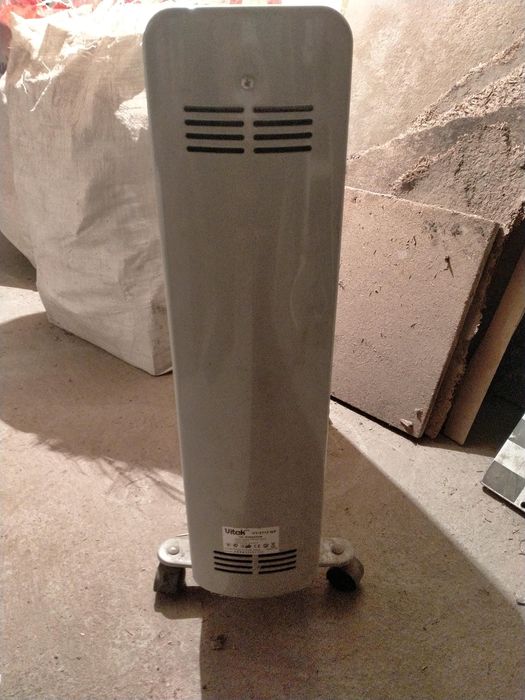 Обогреватель масляный.