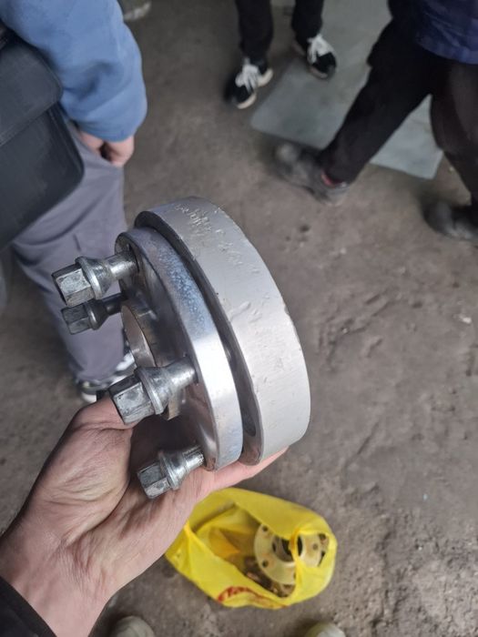 Джанти с гуми 18ки 245 40