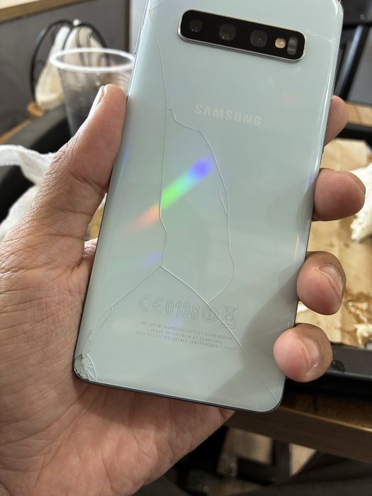 Продам galaxy s10