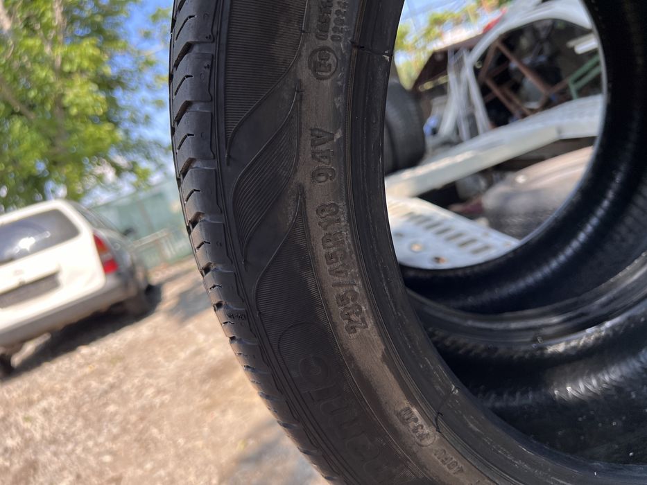 235/45/18 2 броя летни гуми Дот22 6.7мм