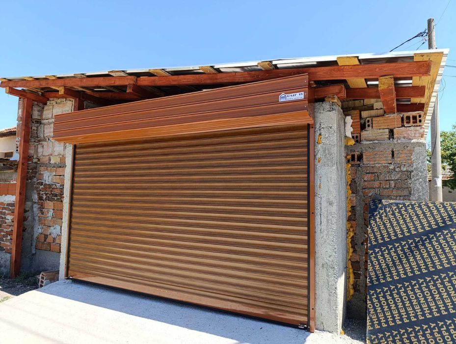 Гаражни, ролетни и охранителни врати
