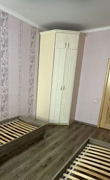 Продам угловой шкаф