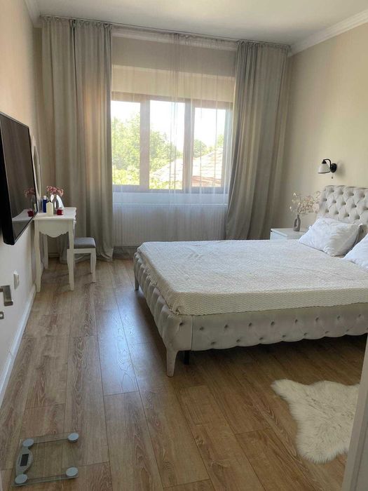 Apartament semicentral, în asociație, premium, cu finisaje de lux.