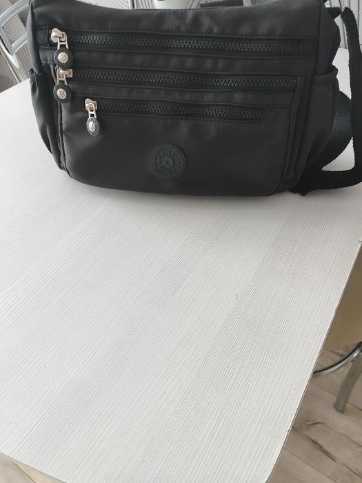 Продаю сумочку        .