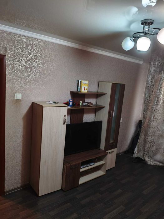 продам 1 ком.квартира в 8 мкр