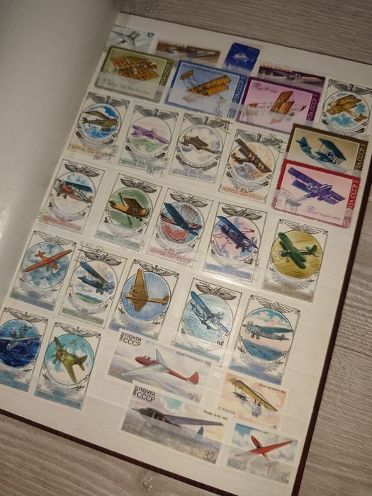 Clasor colecție timbre tematice – Avioane, Nave, Mașini, Locomotive (URSS, Vietnam, Cuba etc