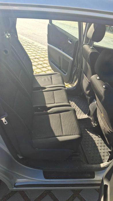 Toyota Corolla Verso 1.8 I бензин – 2007 г. – Ръчна скоростна кутия