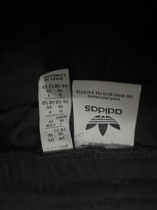 Pantaloni Adidas barbati