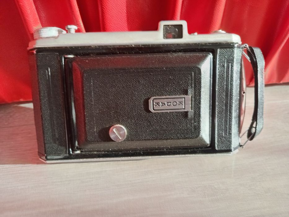 KODAK 620 - Aparat foto cu burduf