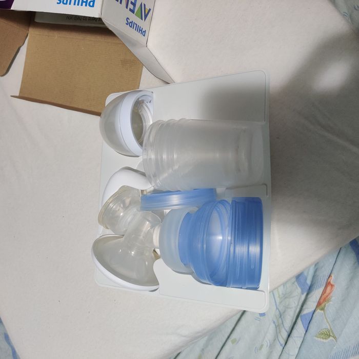 Pompa manuala Philips Avent de muls noua