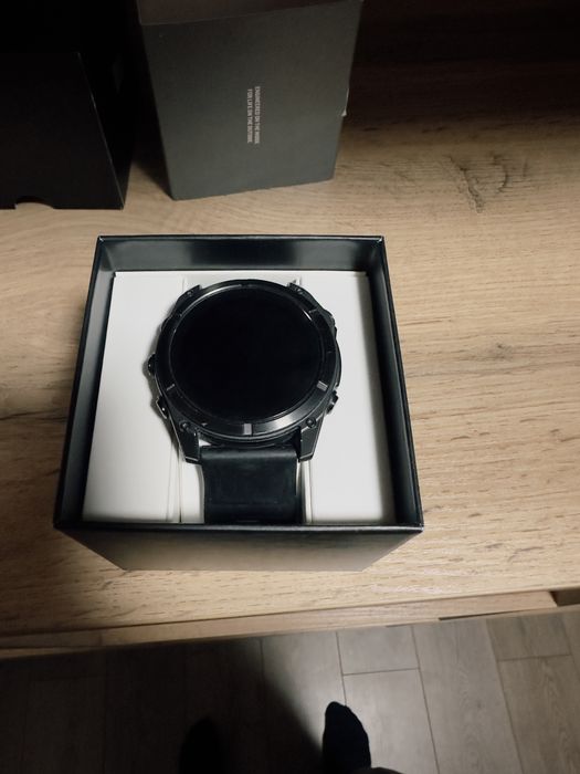 часы Garmin fenix 8