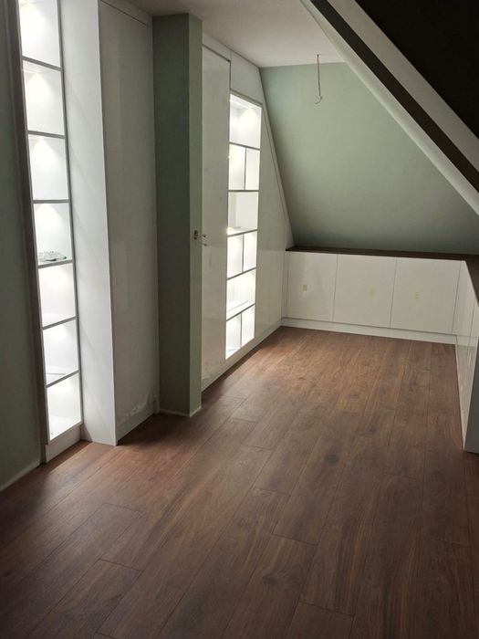 Чисто нов южен апартамент до НБУ и метро - с подземен гараж за 2 коли