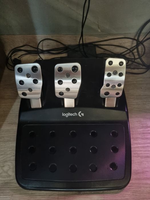 Волан и педали Logitech g29