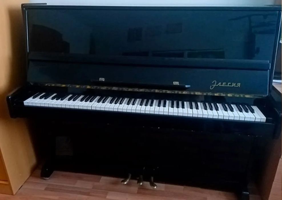 Фортепиано черный
