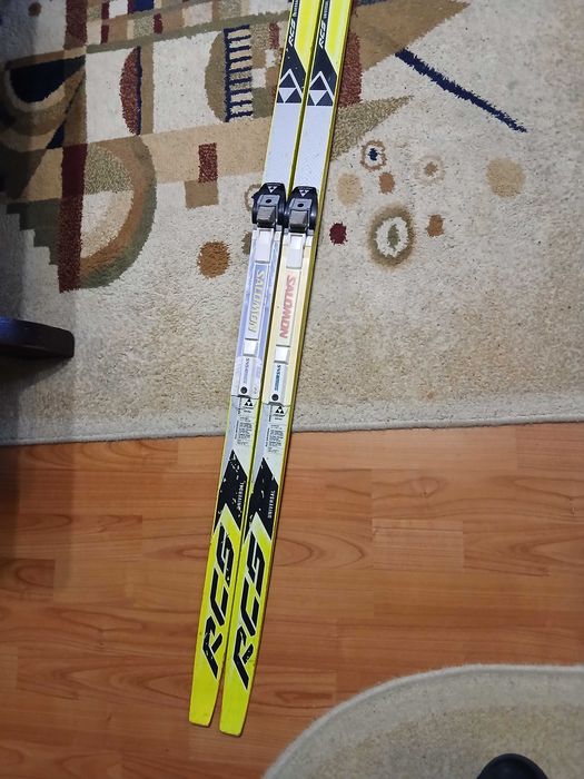 Schiuri Fischer pentru schi fond 152cm cu legaturi