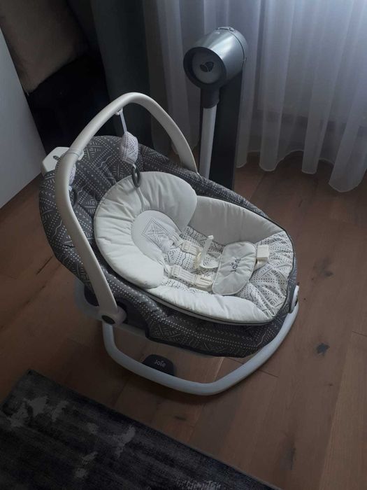 Balansoar bebelusi Joie