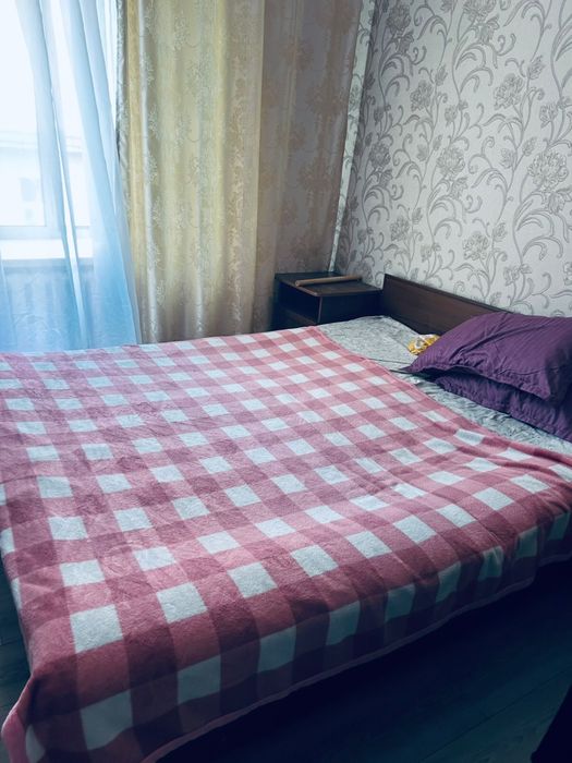 Продается спальный гарнитур