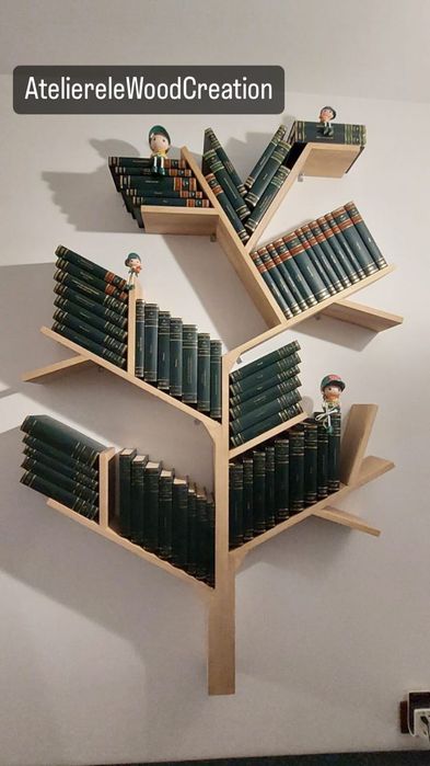 Biblioteca in forma de copac