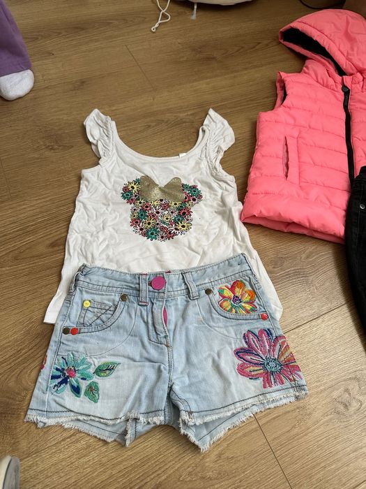 Blugi scurți next 5 ani