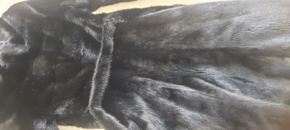 Продам норковую шубу