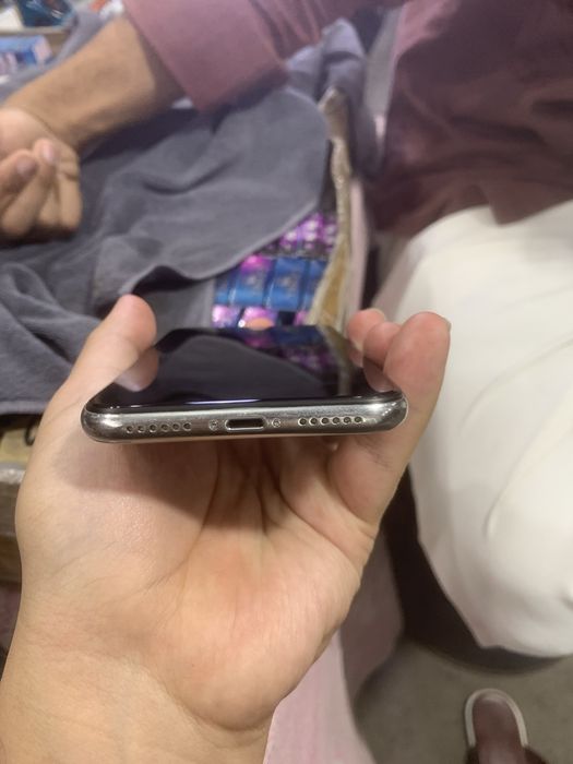 Iphone x  Oq rang 256 gb ideal holat