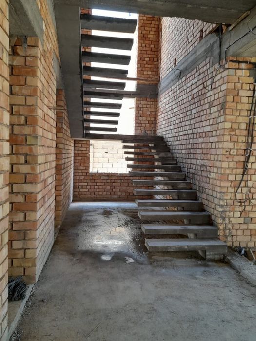 Монолитные лестницы, бетонные лестницы