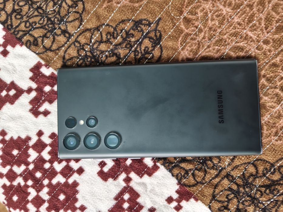Samsung s22 ultra продам