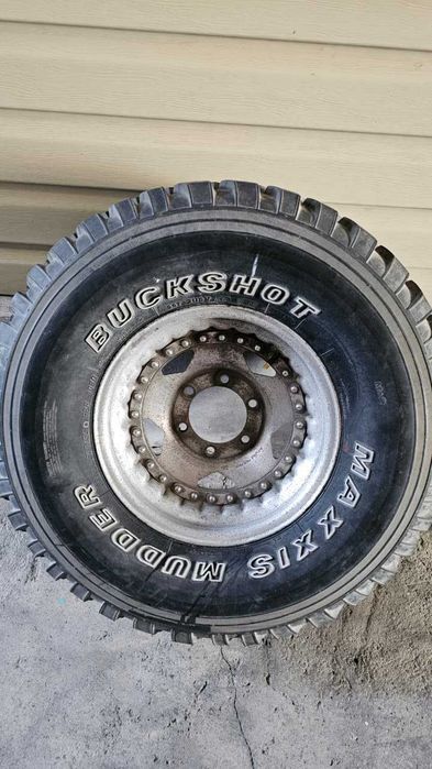 Maxxis Mudder Buckshot 33X12.50R15