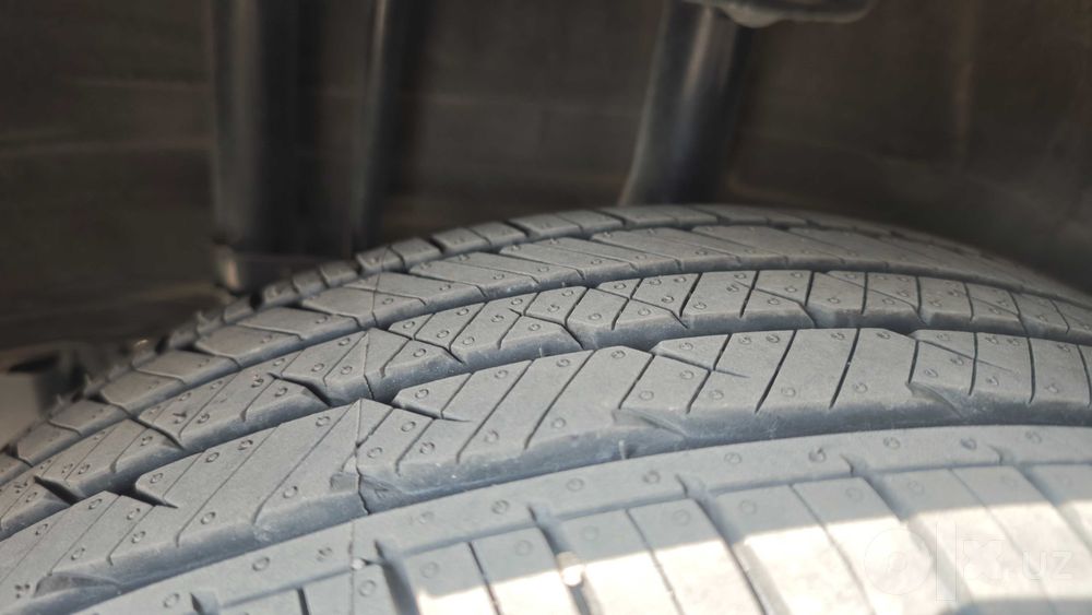 Срочно почти новые корейские шины 215/55/R 17
