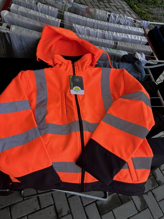 Geaca noua M si L Renania