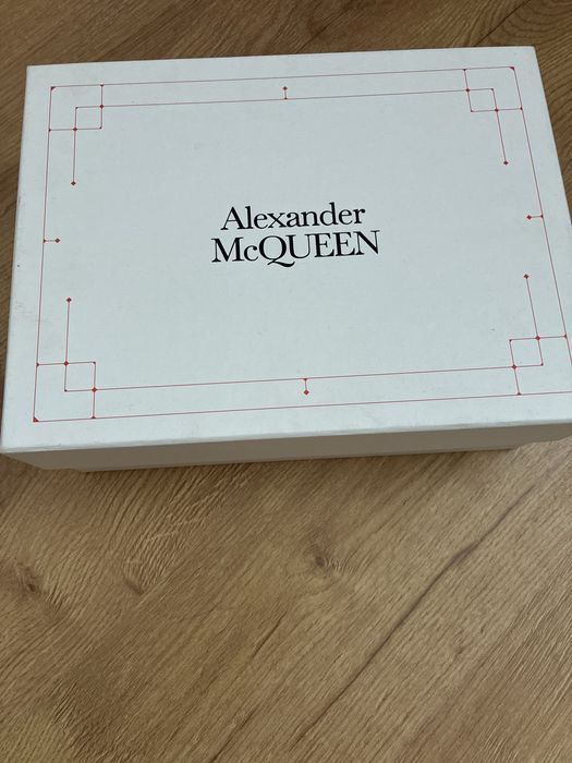 pantofi dama Alexander McQueen noi in cutie