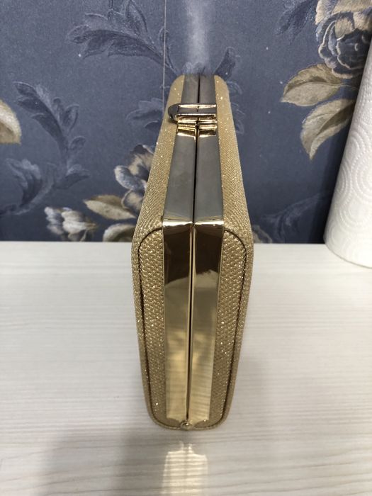 Продам клатч сумку