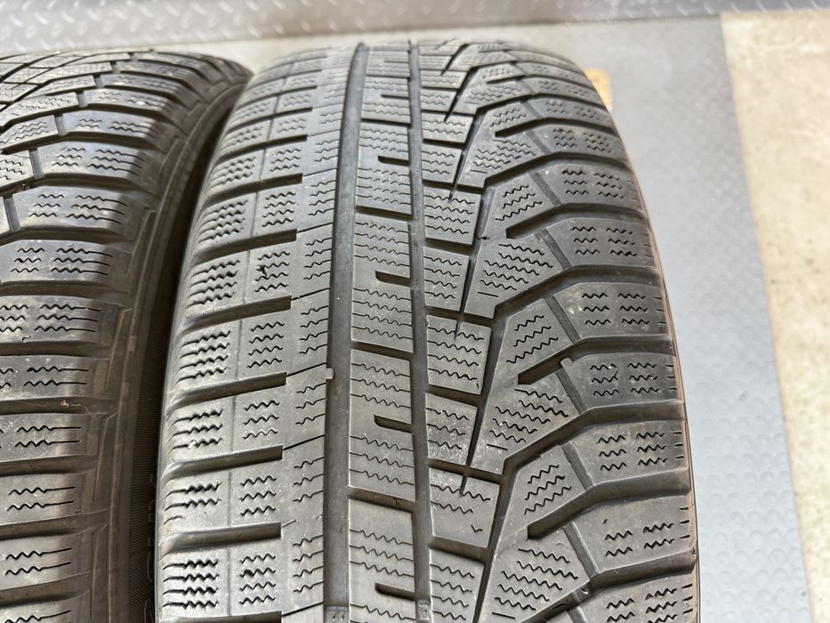 2бр. ЗИМНИ ГУМИ С Борд 235/55R/18 -HANKOOK- DOT:3617- 3.6мм. *40€ Комплект*