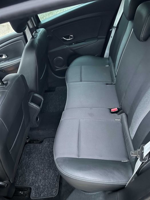 Renault Megane Grandtour  dCi   BOSE Edition ENERGY Rate Avans 0